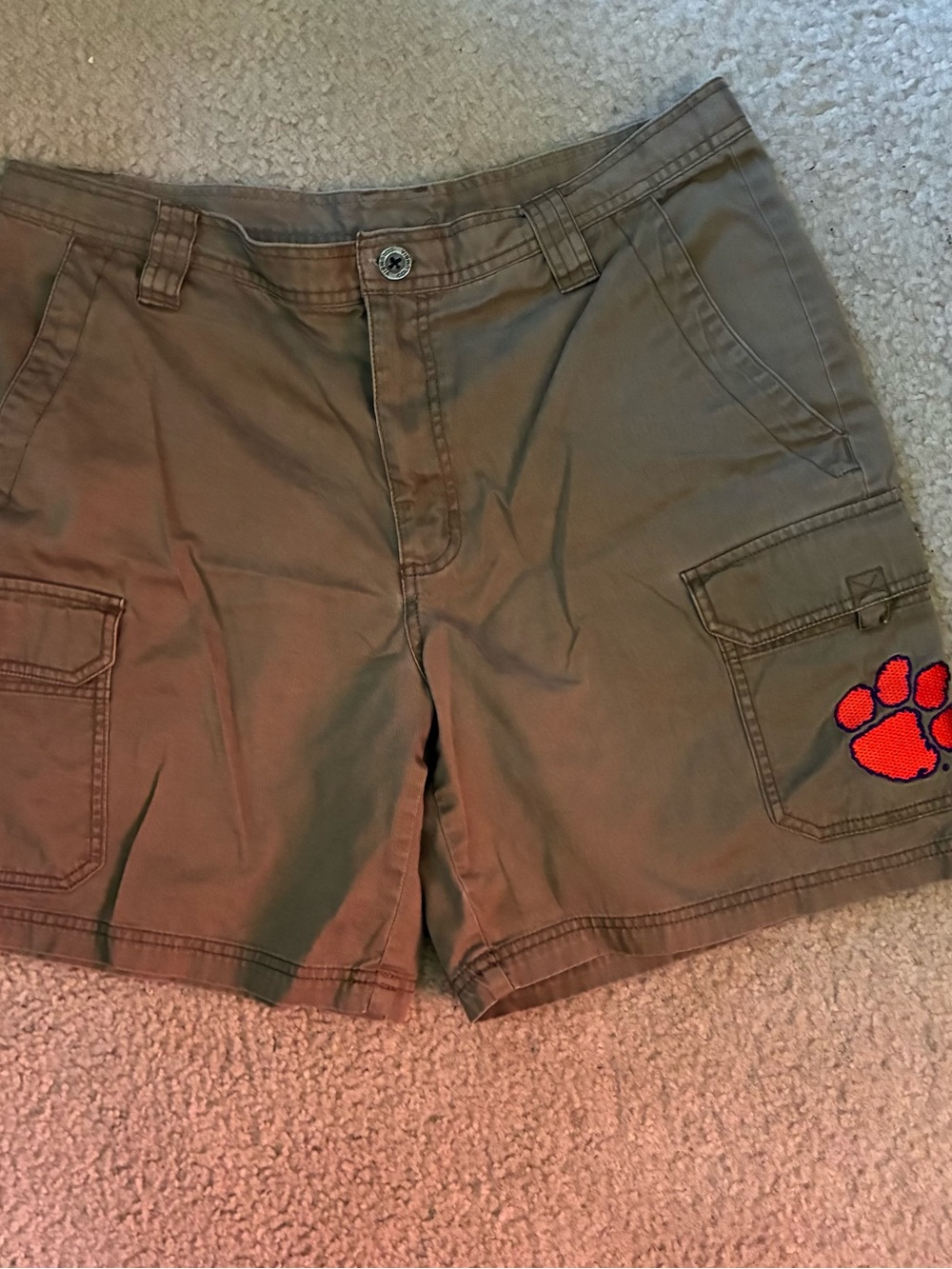 Men’s Columbia Olive Cargo Shorts with Red Paw Patch